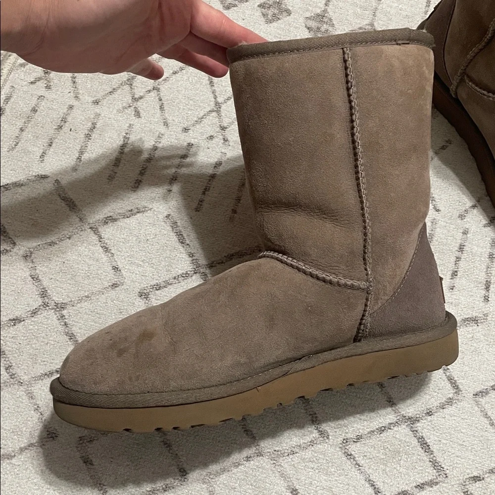 UGG Classic Short Boot Gray Size 8 - Picture 4 of 11